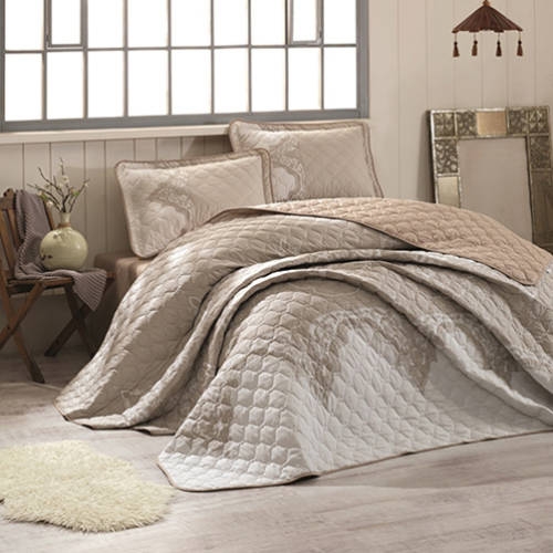 Cuvertura de pat dublu, matlasata, reversibila, pentru 2 persoane, cu 3 piese din bumbac 100%, Ralex Pucioasa-Clasy - Mika Cuvertura de pat dublu, matlasata, reversibila, pentru 2 persoane, cu 3 piese din bumbac 100%, Ralex Pucioasa-Clasy - Mika