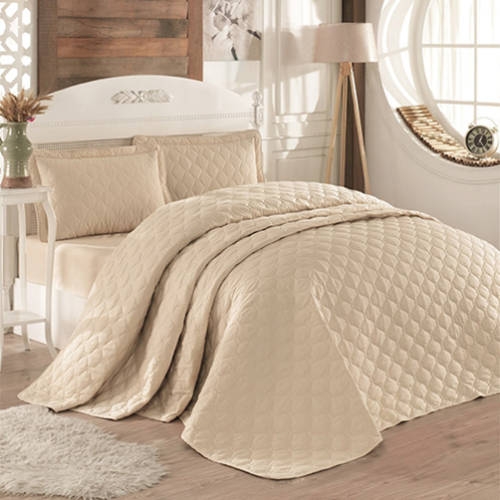 Cuvertura de pat dublu, matlasata, reversibila, pentru 2 persoane, cu 3 piese din bumbac 100%, Ralex Pucioasa-Clasy - Beatrice Cuvertura de pat dublu, matlasata, reversibila, pentru 2 persoane, cu 3 piese din bumbac 100%, Ralex Pucioasa-Clasy - Beatrice