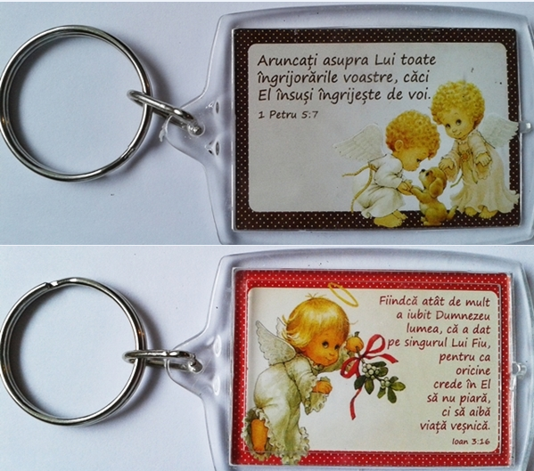 Brelocuri crestine fata/verso - Fiindca atat de mult a iubit Dumnezeu lumea/Aruncati asupra Lui toate ingrijorarile voastre Brelocuri crestine fata/verso - Fiindca atat de mult a iubit Dumnezeu lumea/Aruncati asupra Lui toate ingrijorarile voastre