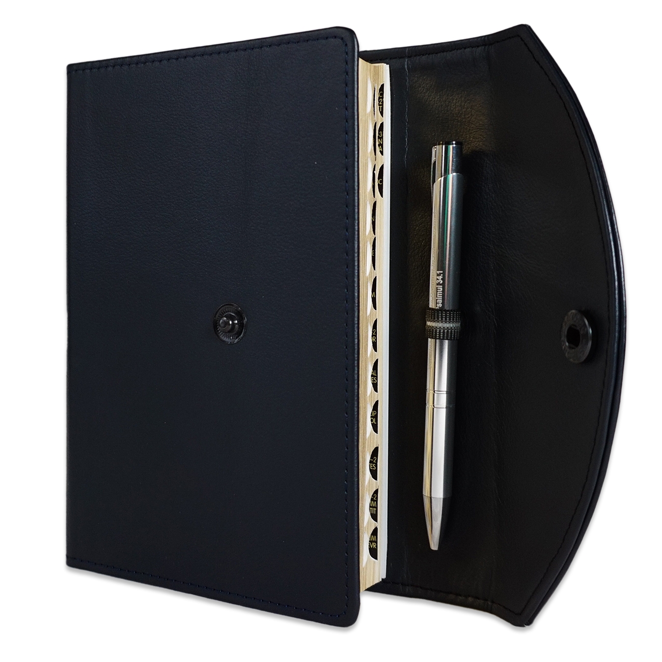 Biblia marime medie, albastru inchis, piele, inchidere clapeta cu capsa 2, margini aurii, index, cuv. lui Isus cu rosu [MAR 057 PCI]