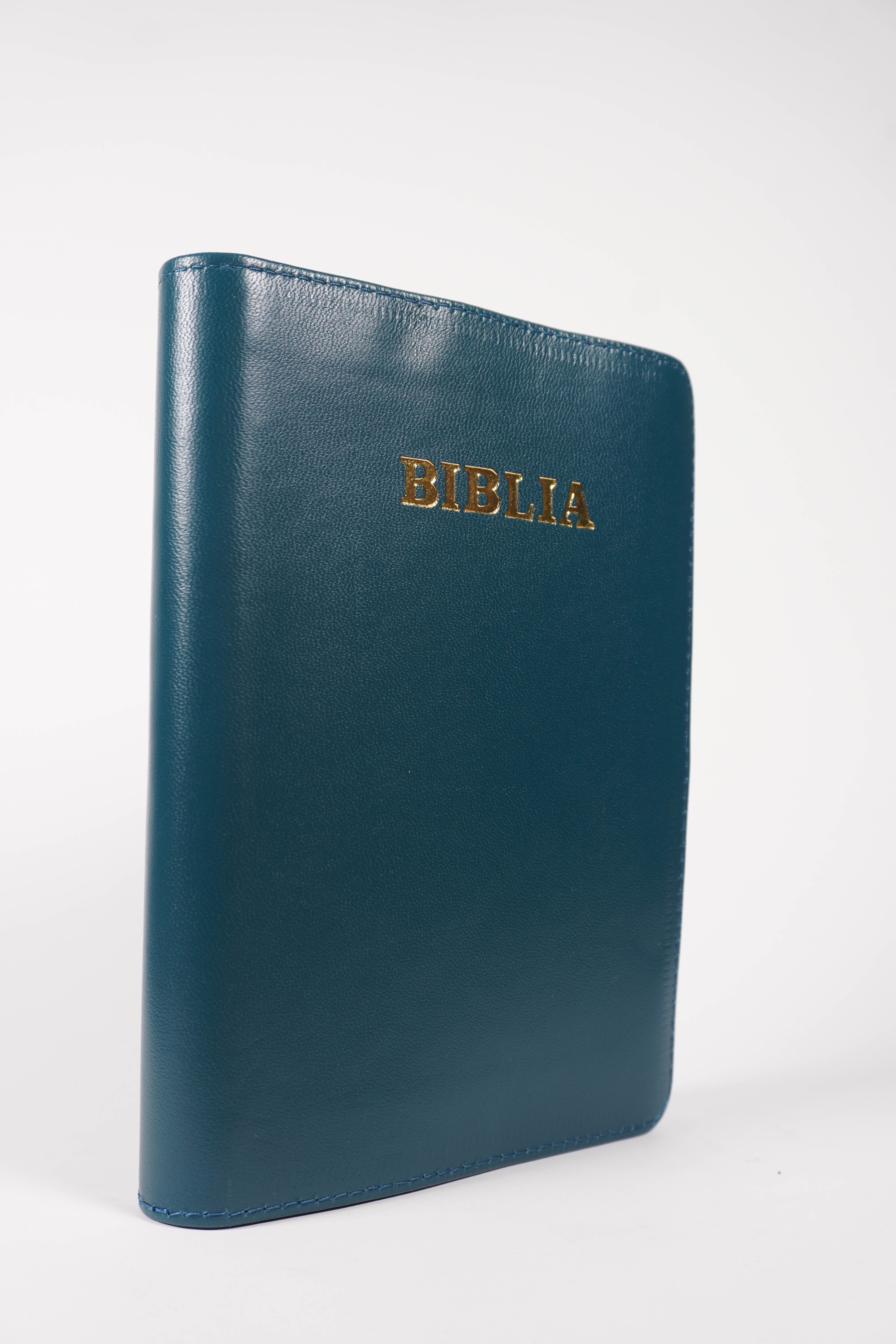 Biblie din piele, marime medie, culoare, albastru petrol, fermoar, margini albe,  cuv. lui Isus cu rosu [053]