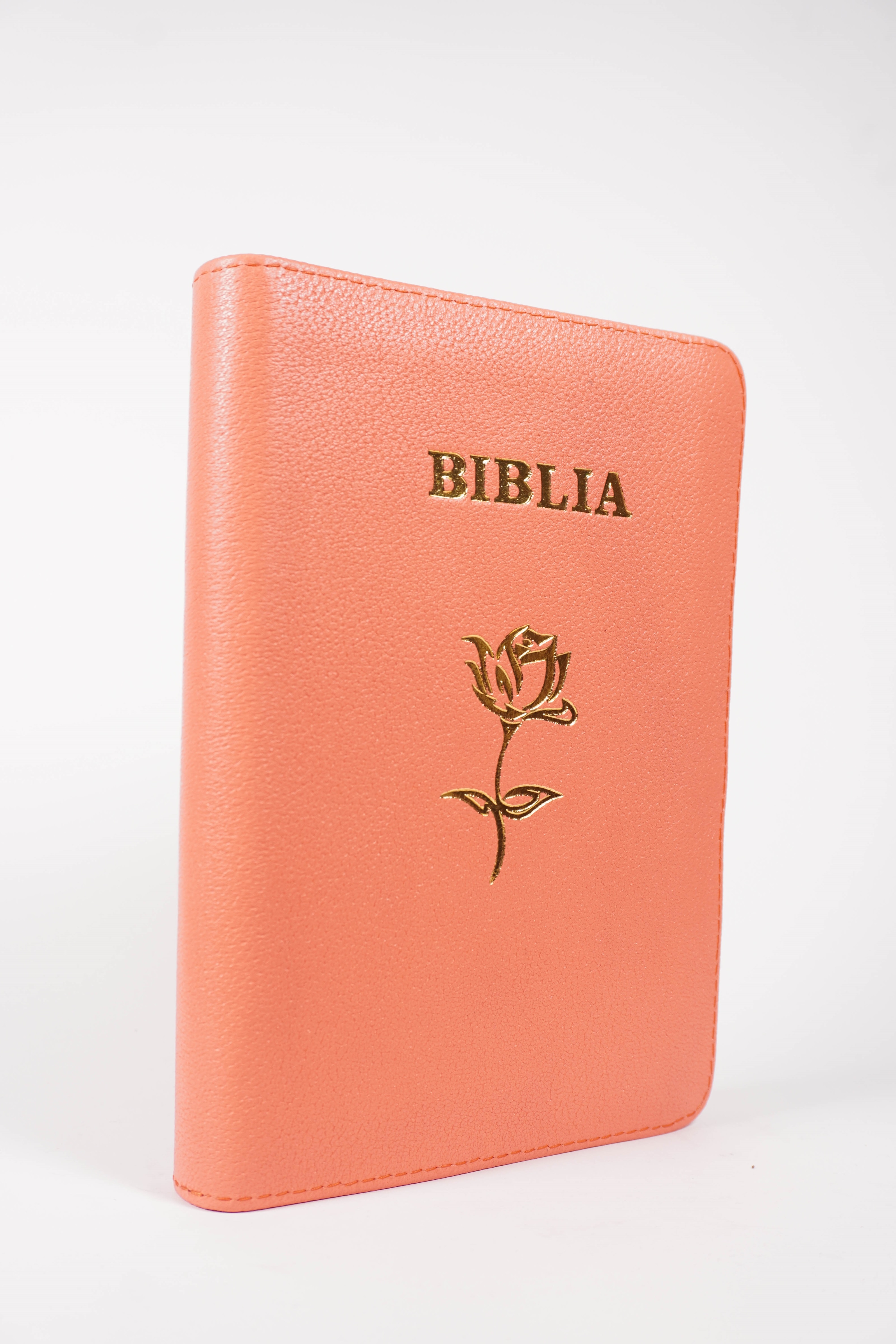 Biblie din piele, marime medie, culoare, roz coral, simbol floral, fermoar, index, margini aurii, cuv. lui Isus cu rosu [SB 057 PFI]