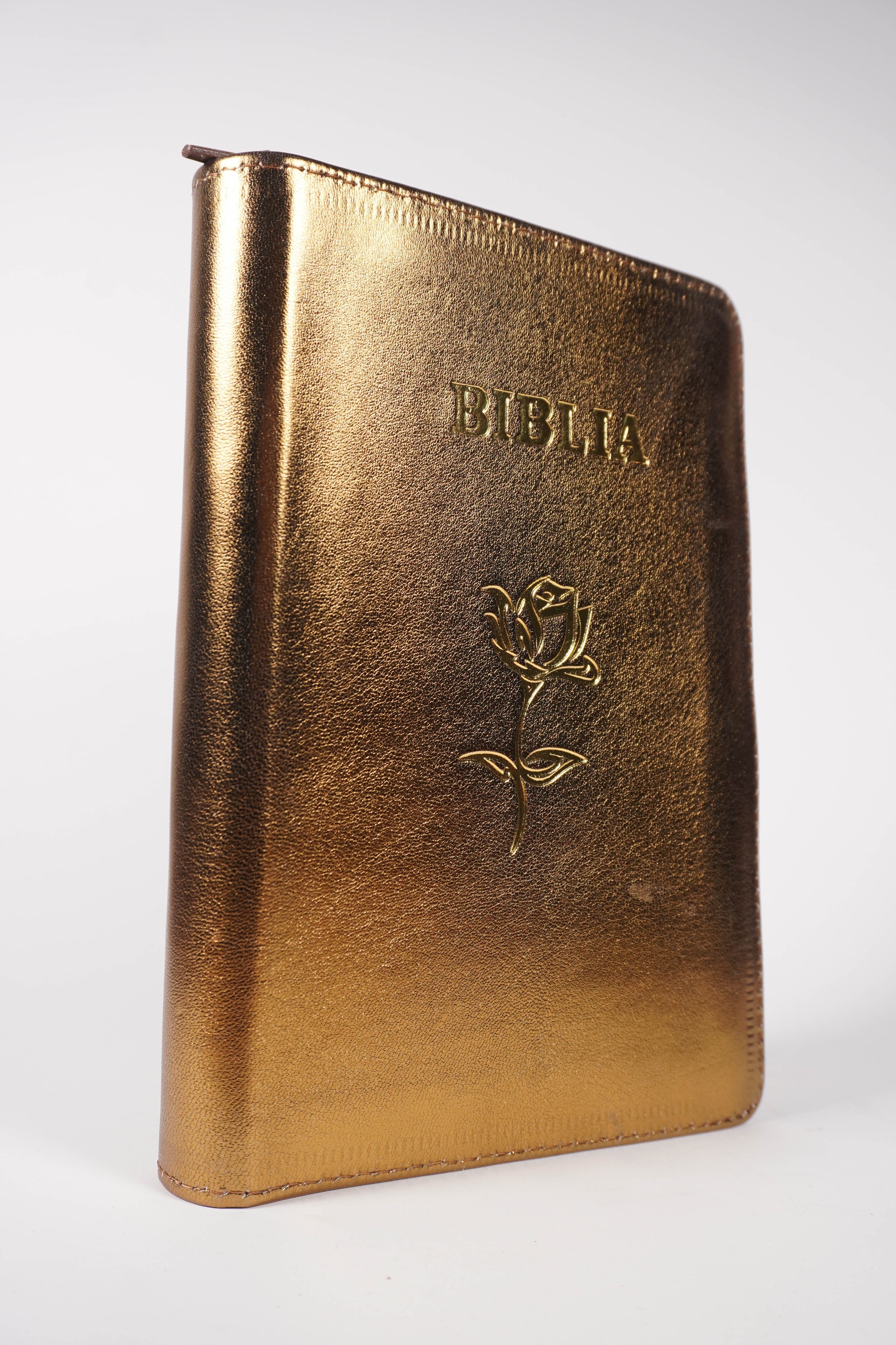 Biblie din piele, marime medie, culoare, auriu, simbol floral, fermoar, index, margini aurii, cuv. lui Isus cu rosu [SB 057 PFI]