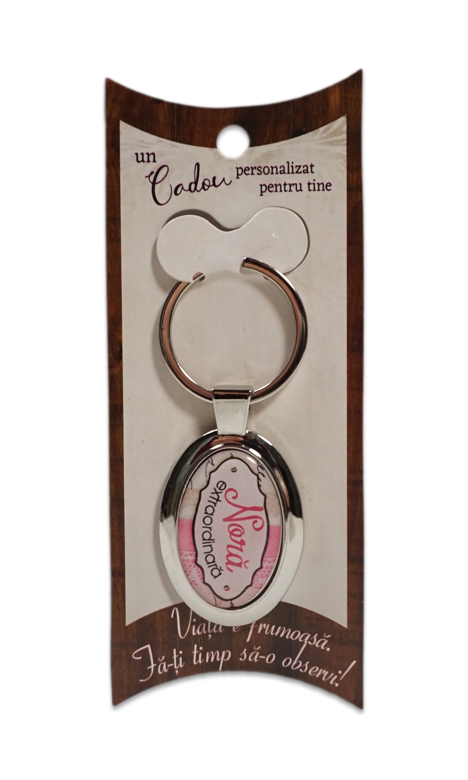 Breloc oval - Nora extraordinara! Breloc oval - Nora extraordinara!