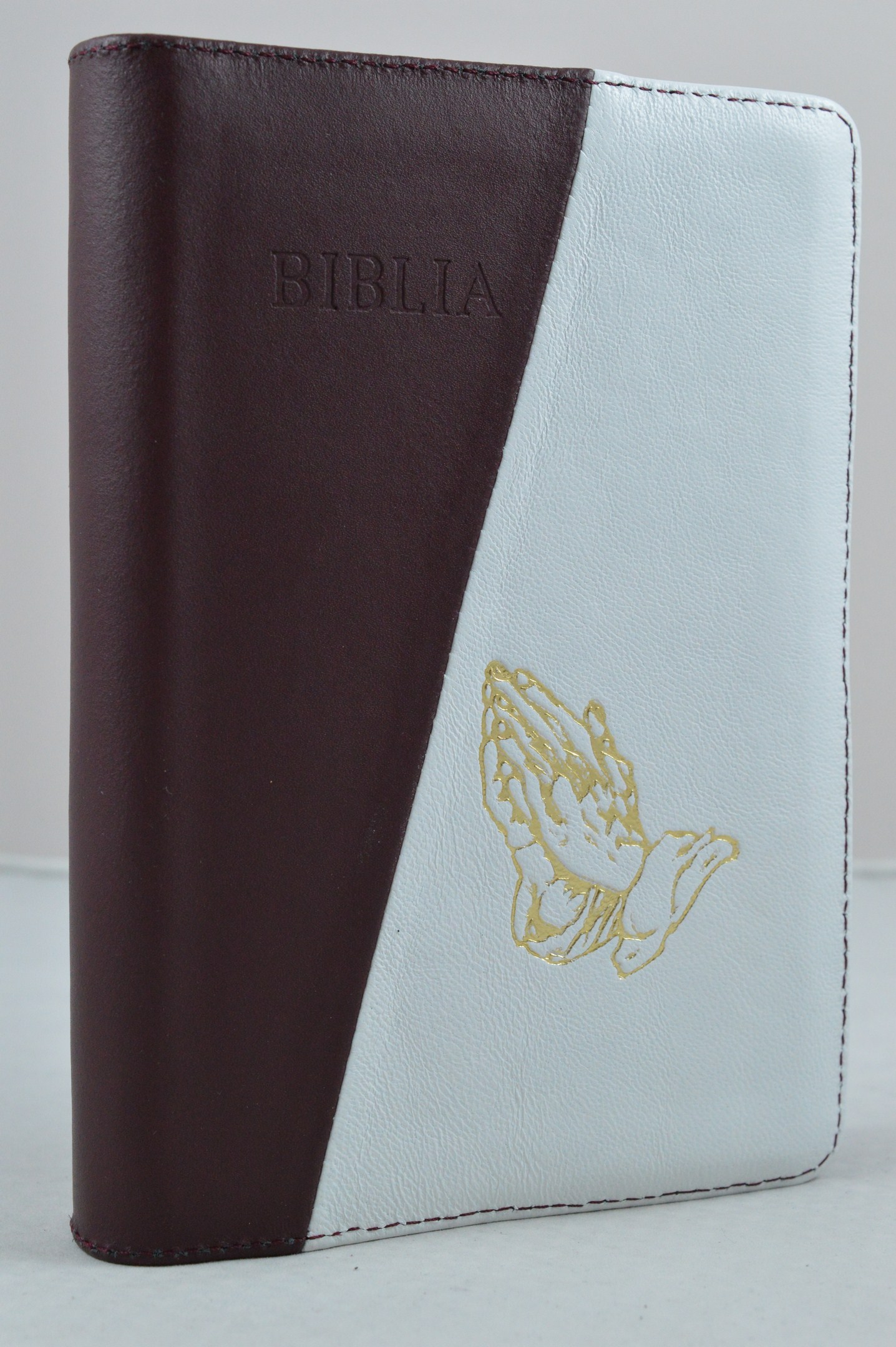 Biblia din piele, marime medie, visiniu/alb, fermoar, simbol maini in ruga, cuv. lui Isus cu rosu [053]