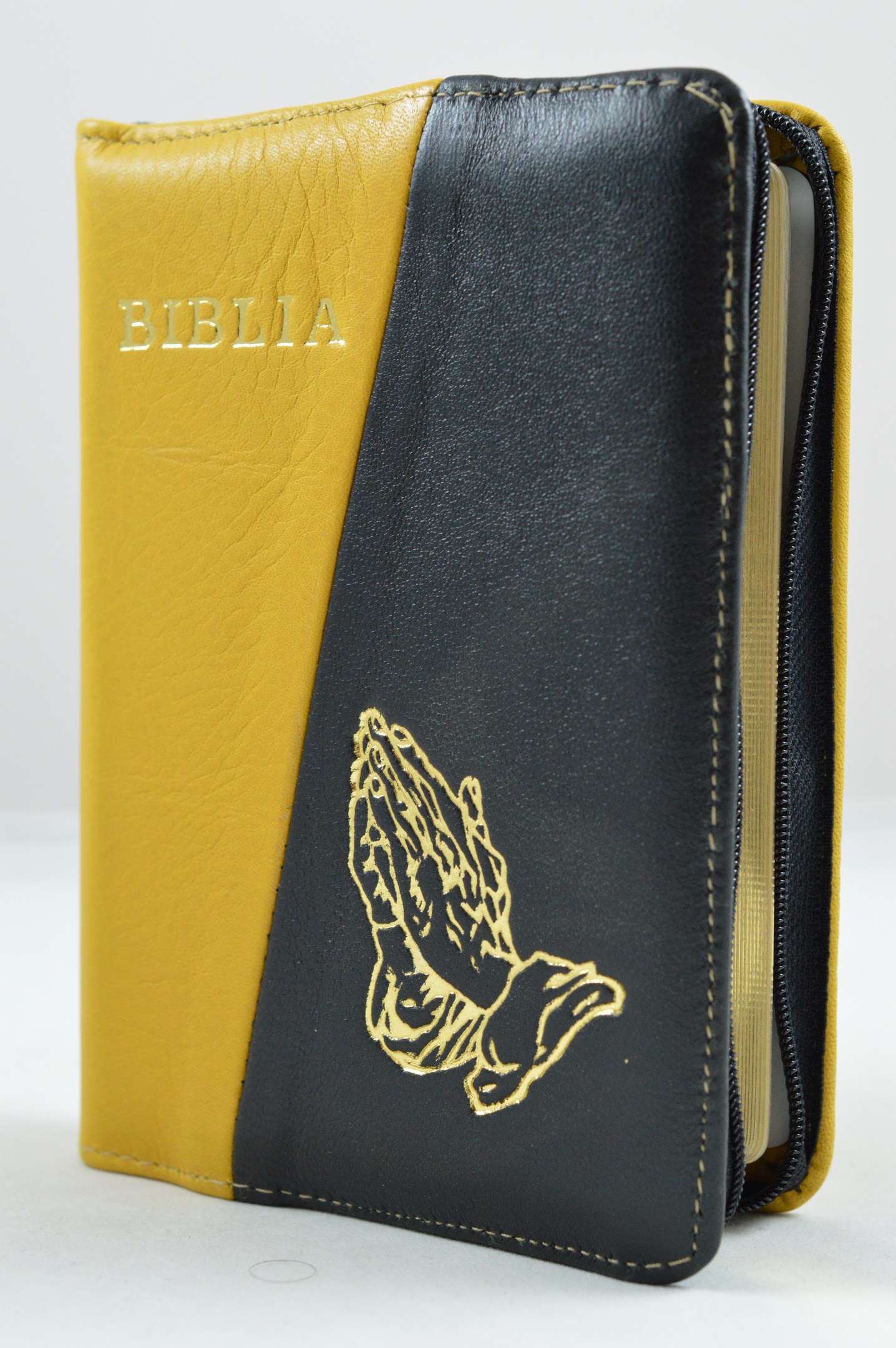 Biblie din piele, mica, galben / negru, fermoar, aurita, cu maini, cuv. lui Isus in rosu [043 A]