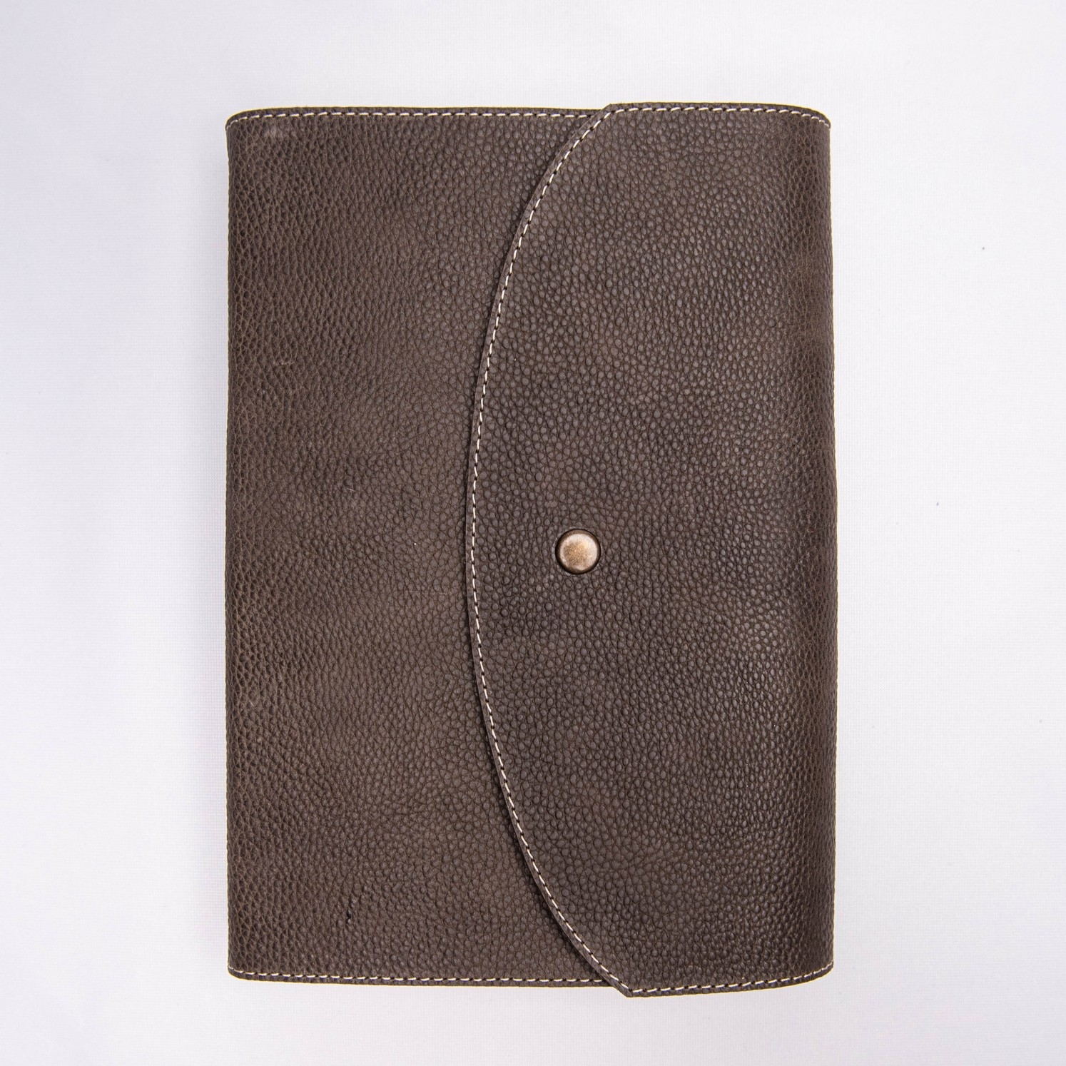 Biblia in husa handmade piele autentica, cu clapetă si capsă, mărime medie, gri, index, margini aurii, cuv. lui Isus cu rosu [057 CLA]