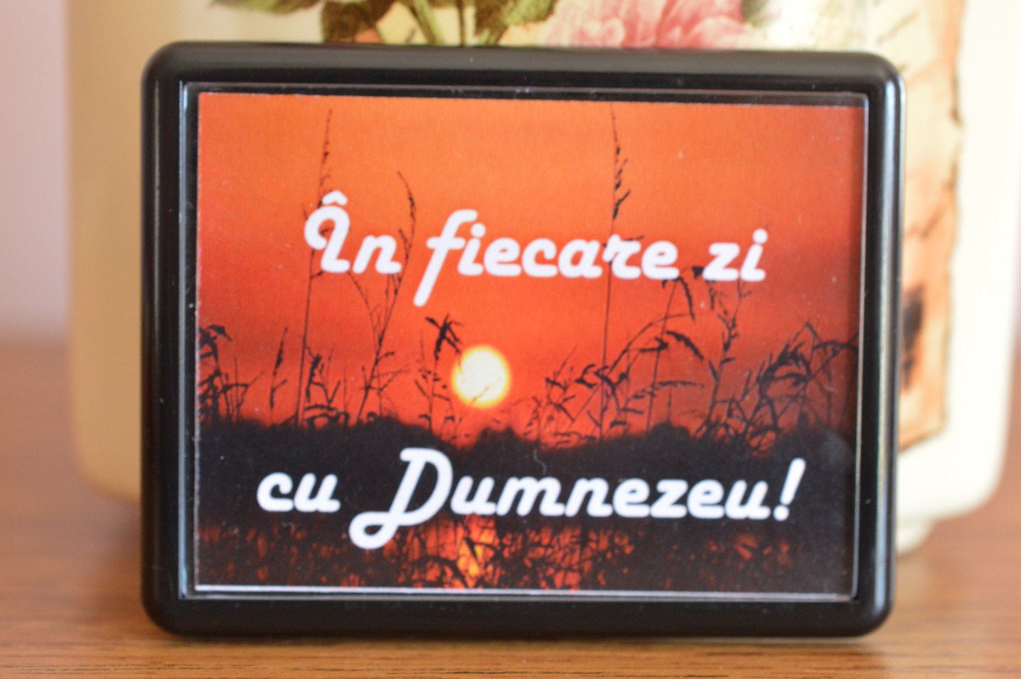 Magnet cu verset biblic - In fiecare zi cu Dumnezeu!