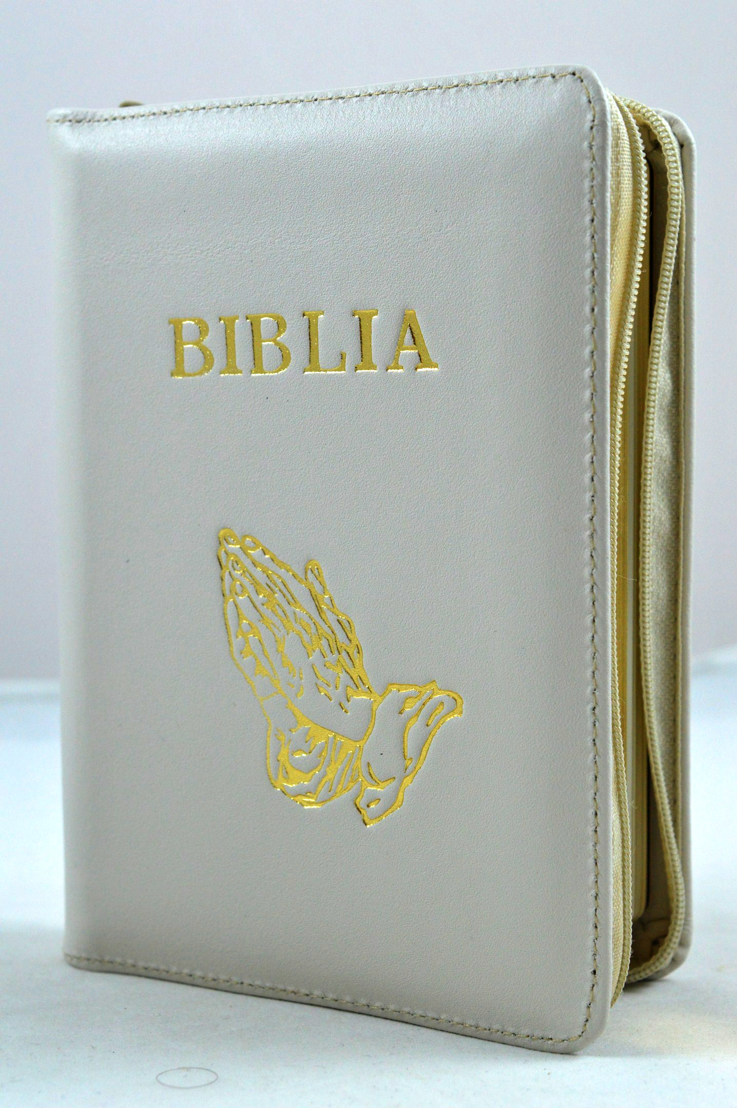 Biblie din piele, mica, bej deschis, fermoar, margini albe, cu maini, cuv. lui Isus in rosu [043 A]