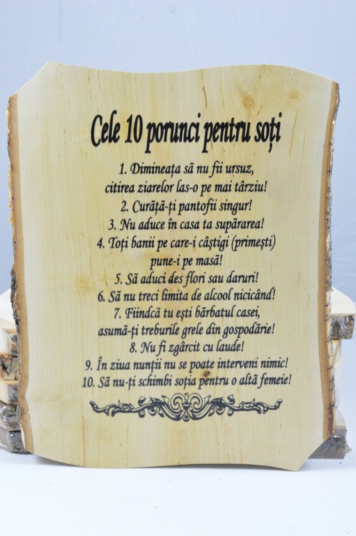 Aplica de perete din lemn - Cele 10 porunci pentru soti Aplica de perete din lemn - Cele 10 porunci pentru soti