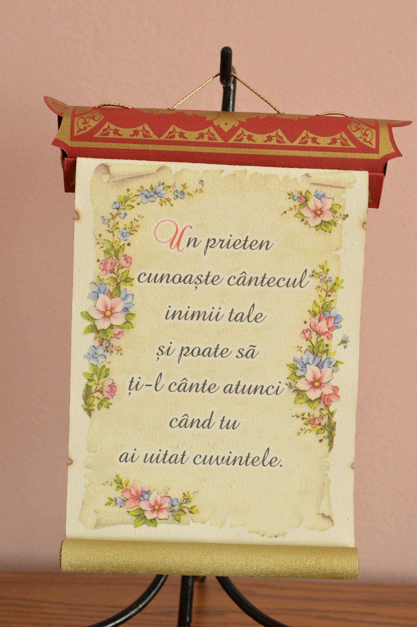 Pergament antic -Un prieten cunoaste cantecul Pergament antic -Un prieten cunoaste cantecul