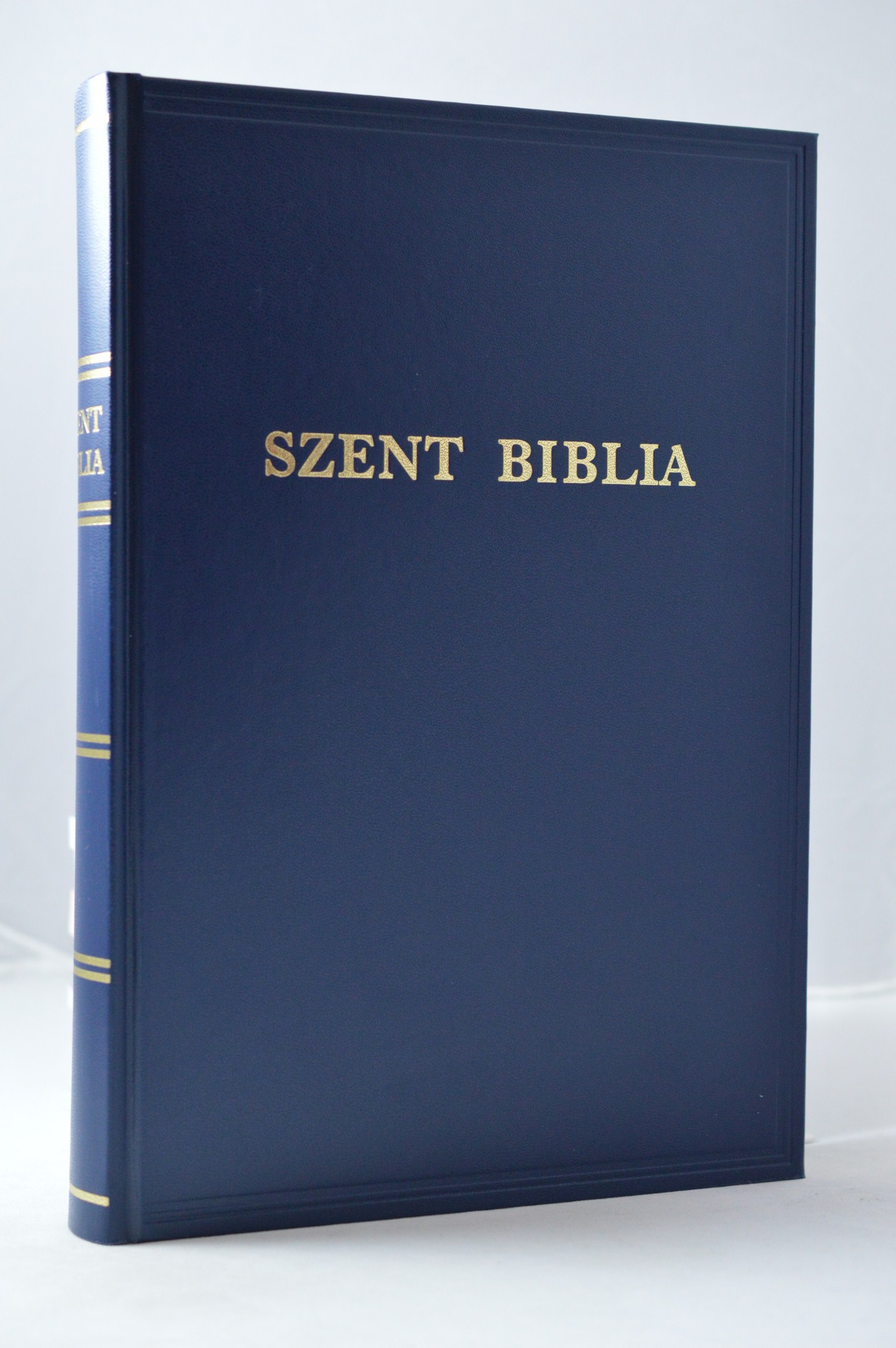 Szent Biblia - Biblia in maghiara foarte mare, cu scris mare, bleumarin Szent Biblia - Biblia in maghiara foarte mare, cu scris mare, bleumarin