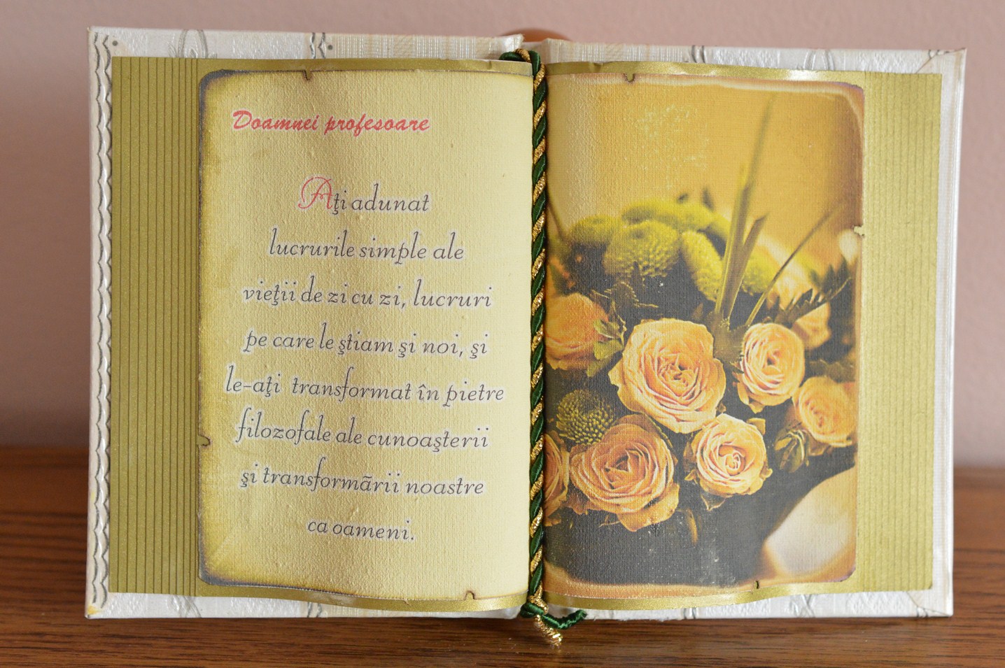 Carte decorativa - Doamnei profesoare... (14x21 cm) Carte decorativa - Doamnei profesoare... (14x21 cm)