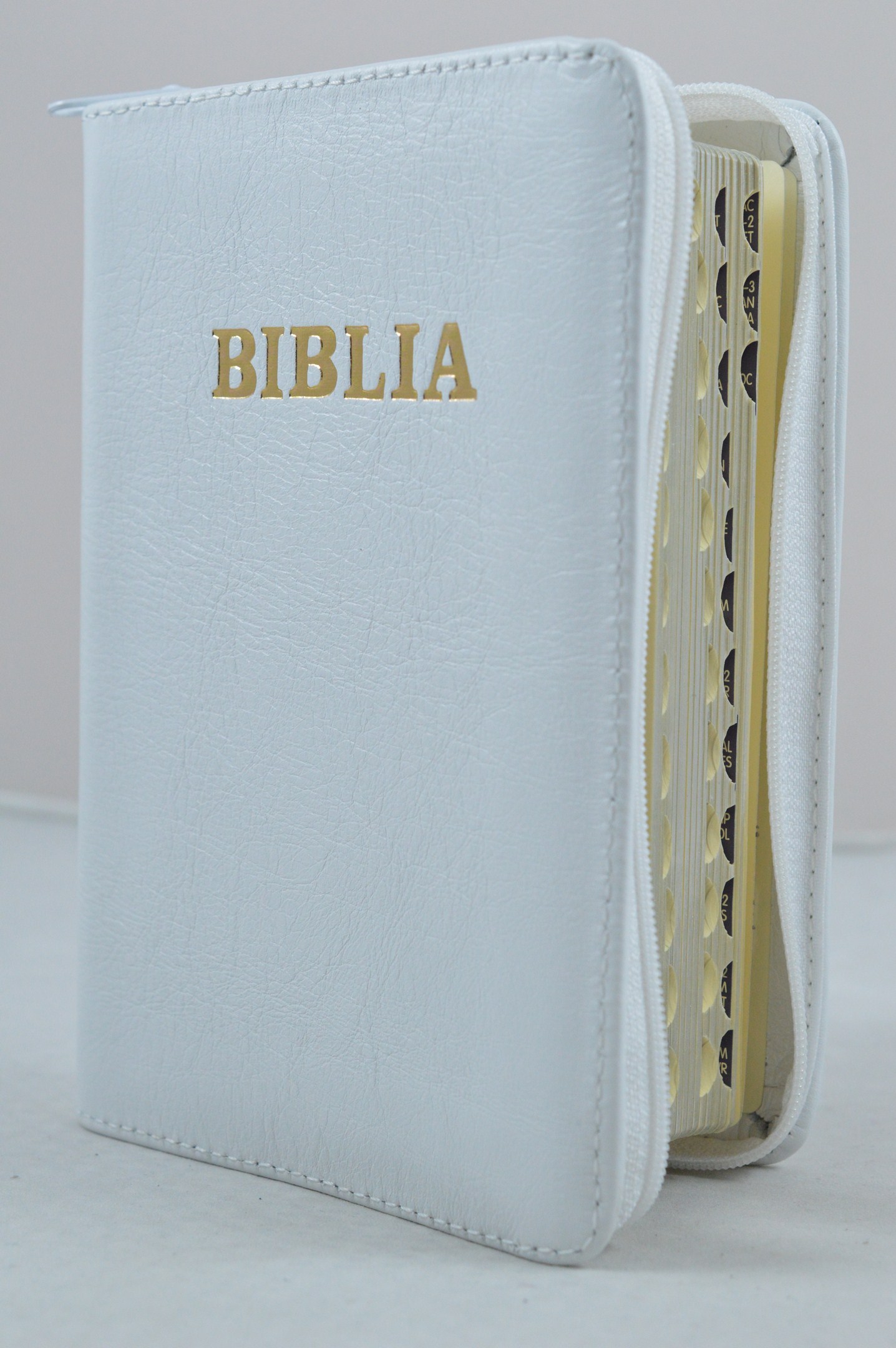 Biblia format mic, din piele, culoare alb, index, fermoar, margini aurii, cuv. lui Isus in rosu [047 PFI]