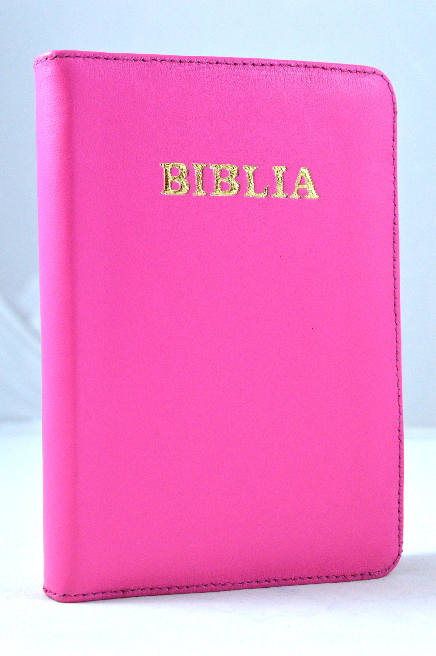Biblie marime mica, din piele, culoare roz bombon, fermoar [043 PF]