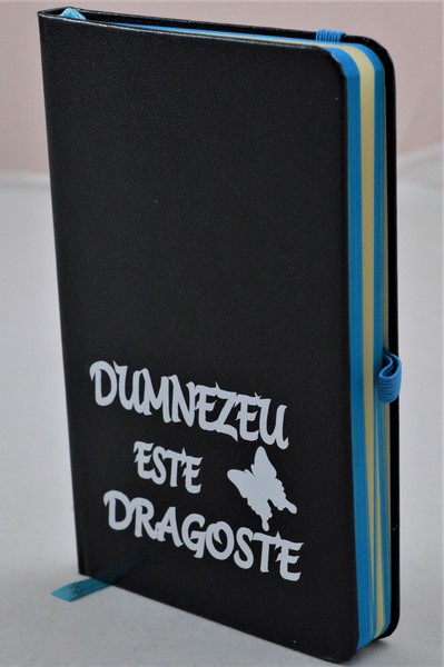Carnetel A6 - Dumnezeu este dragoste (negru) Carnetel A6 - Dumnezeu este dragoste (negru)