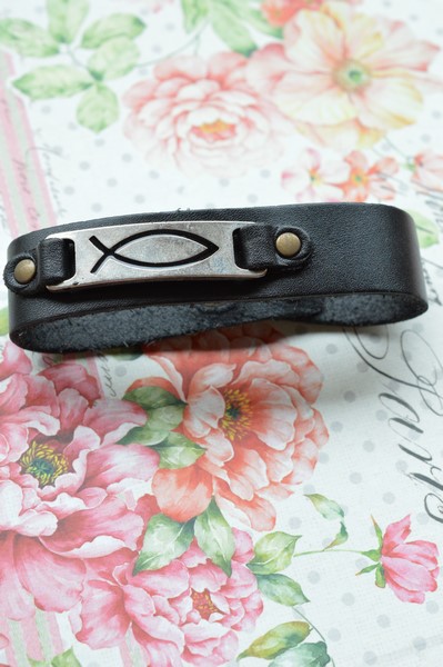 Bratara din piele - Simbolul peste Bratara din piele - Simbolul peste