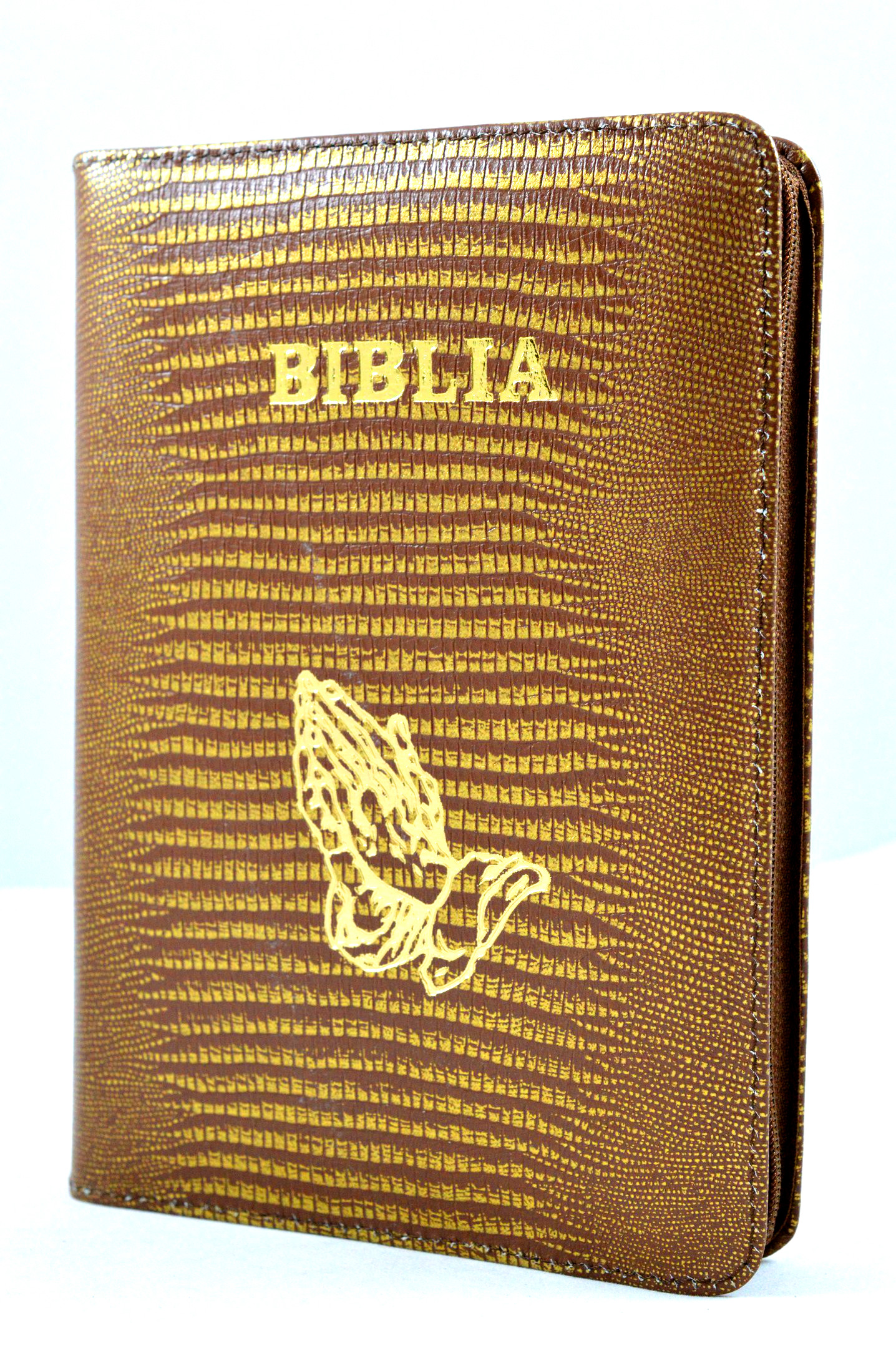 Biblia din piele, marime medie,maro cu imprimeu auriu, fermoar, simbol maini in ruga, cuv. lui Isus cu rosu [053]