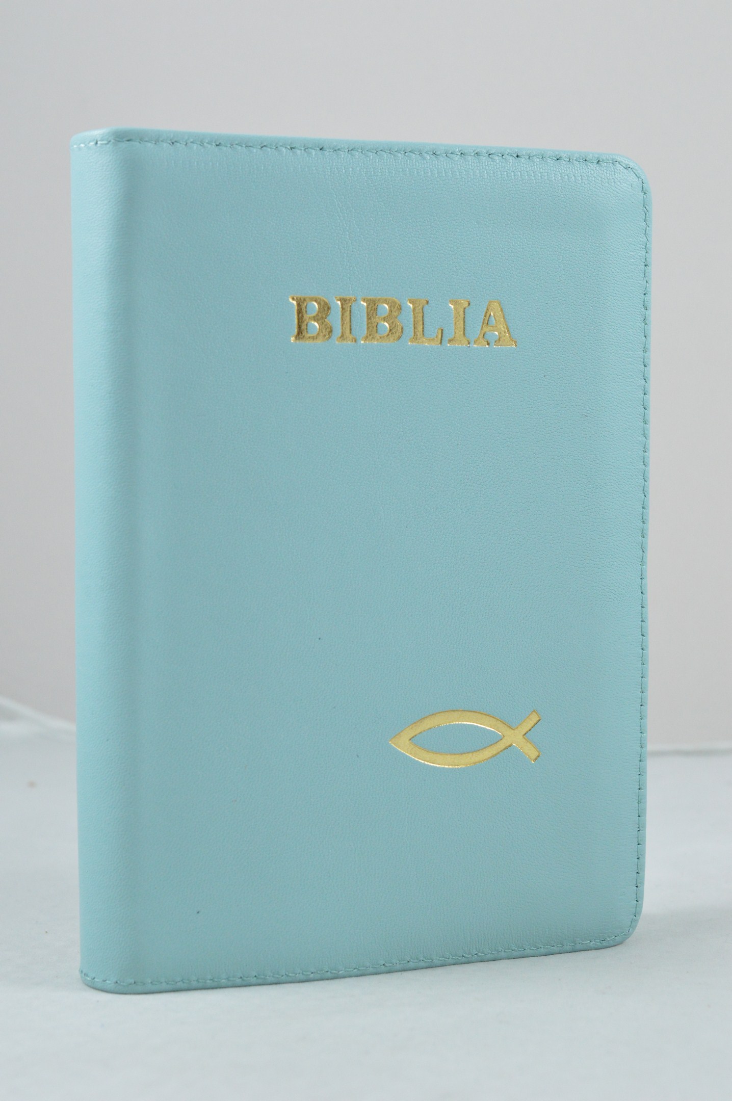 Biblia din piele, marime medie, blue, fermoar, simbol peste, cuv. lui Isus cu rosu [053]