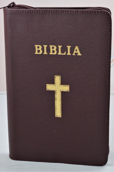 Biblia NTR (Noua Traducere), coperta piele, visiniu, simbol cruce, fermoar, argintata - editia 3 revizuita Biblia NTR (Noua Traducere), coperta piele, visiniu, simbol cruce, fermoar, argintata - editia 3 revizuita