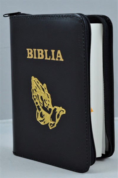 Biblie din piele, mica, culoare neagra, fermoar, margini albe,simbol maini in ruga, cuv. lui Isus in rosu [043 PF]
