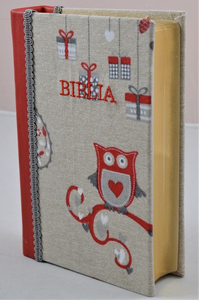 Biblia handmade, marime medie, coperta cartonata textila, motiv - bufnita, margini aurii [SI 052 HM]