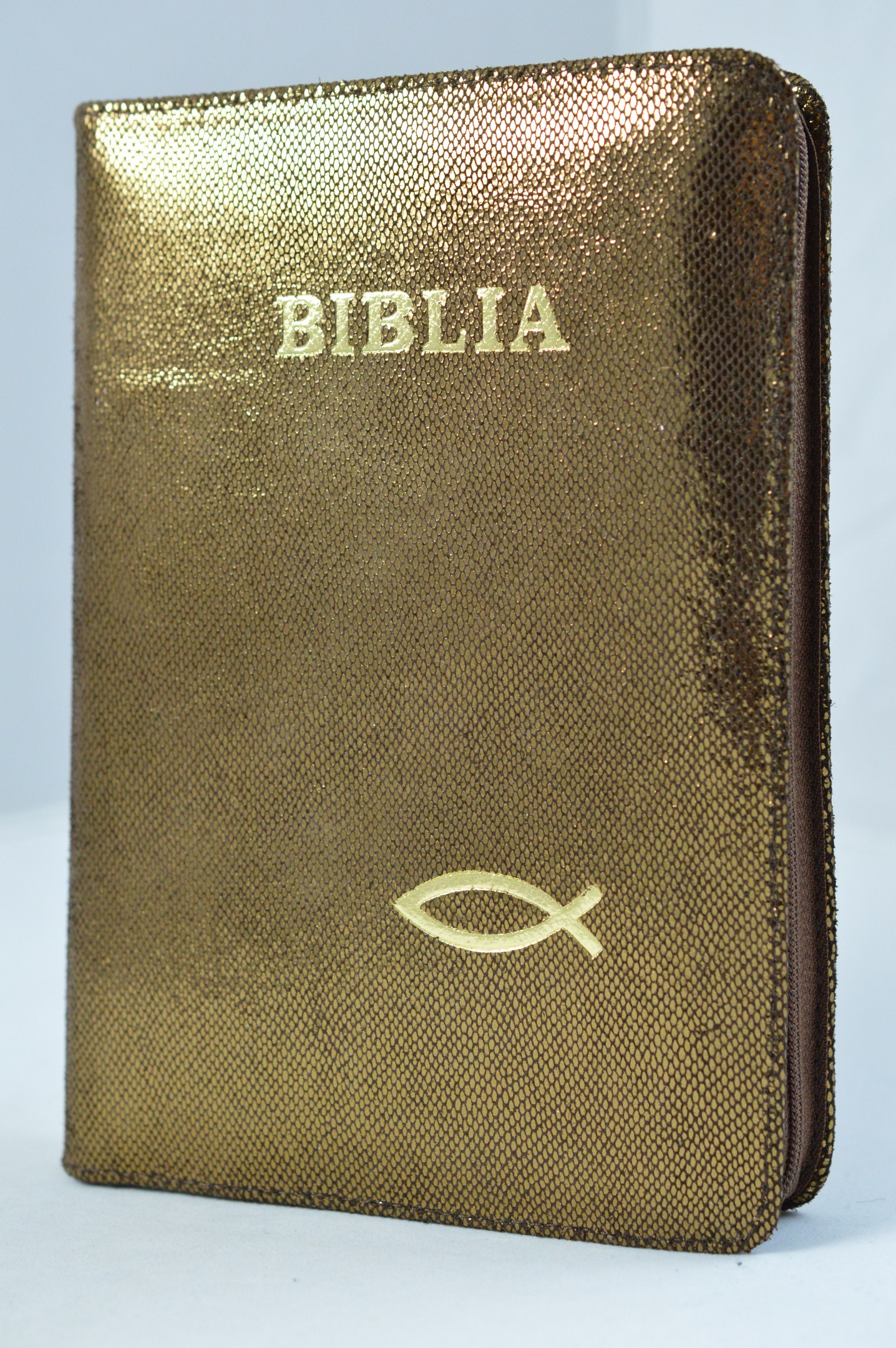 Biblia din piele, marime medie, bronz ,cu peste, fermoar, aurita, cuv. lui Isus cu rosu [052]