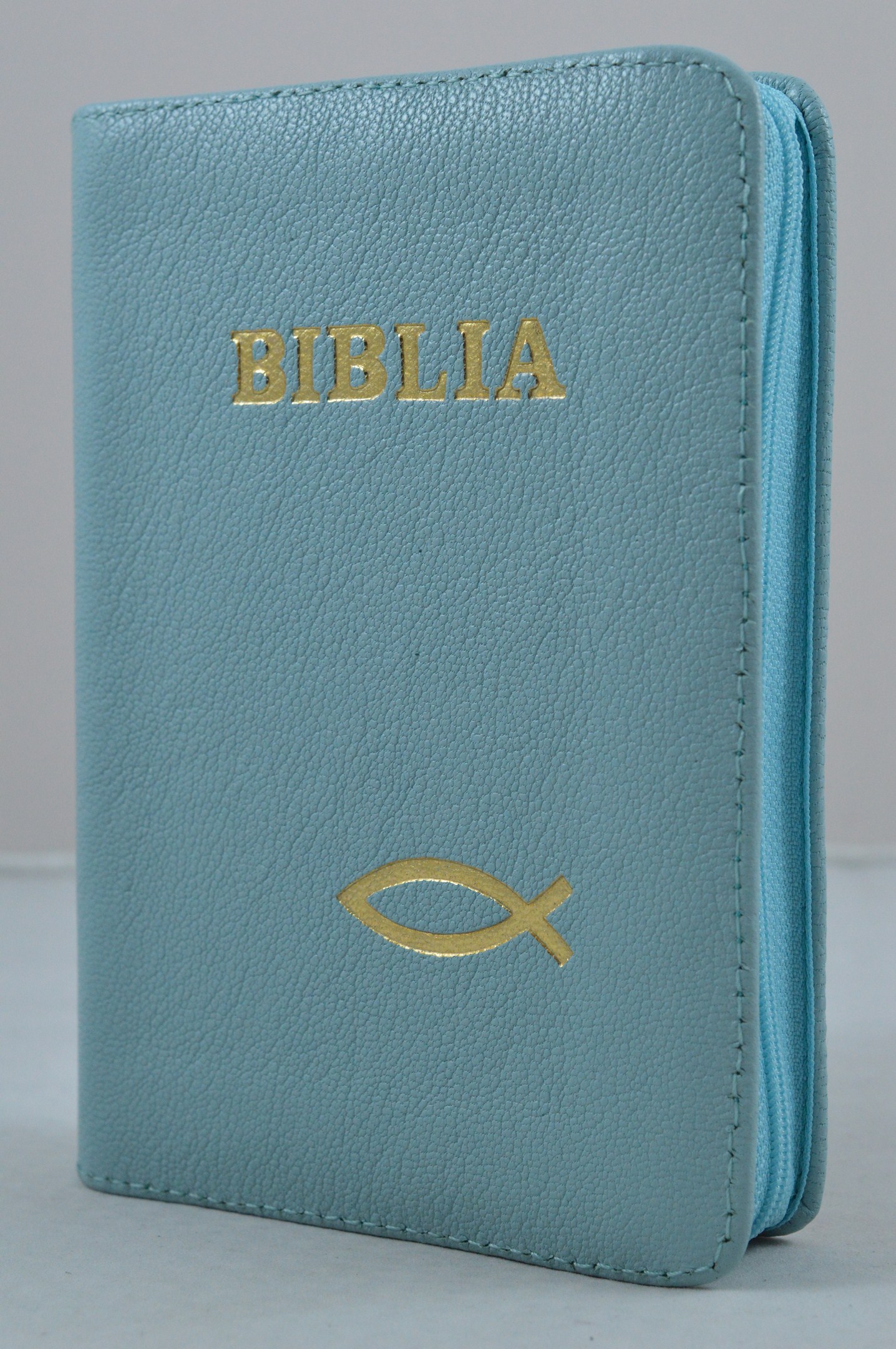 Biblie din piele, dimensiune mica, albastru ciel, fermoar, simbol peste, cuv. lui Isus in rosu [043 A]