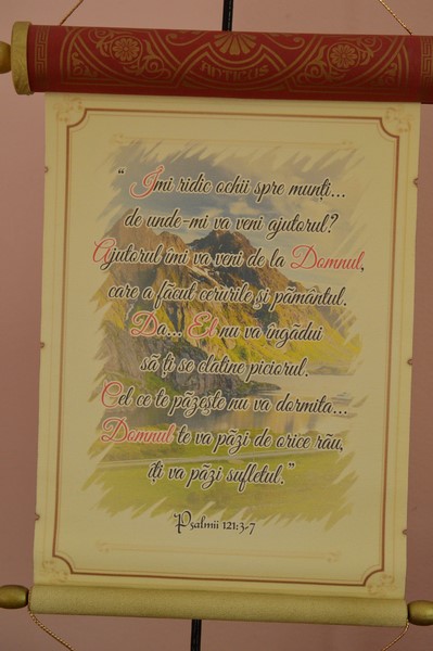 Pergament antic-Imi ridic ochii spre munti Pergament antic-Imi ridic ochii spre munti