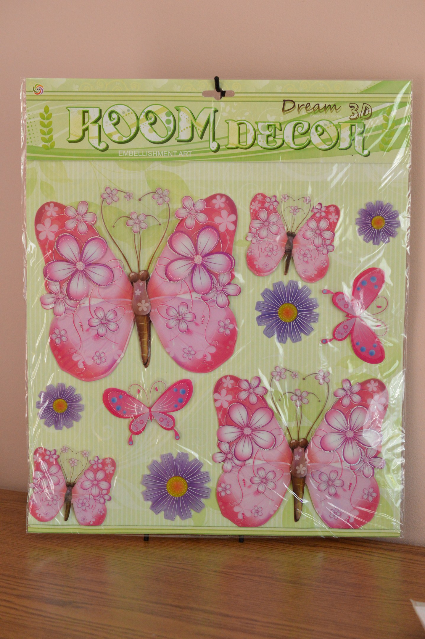 Fluturi decorativi 3D - model roz cu flori Fluturi decorativi 3D - model roz cu flori