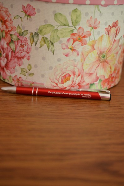 Pix cu mesaj crestin - Tu esti ajutorul meu si sunt plin de veselie! (ROSU) Pix cu mesaj crestin - Tu esti ajutorul meu si sunt plin de veselie! (ROSU)