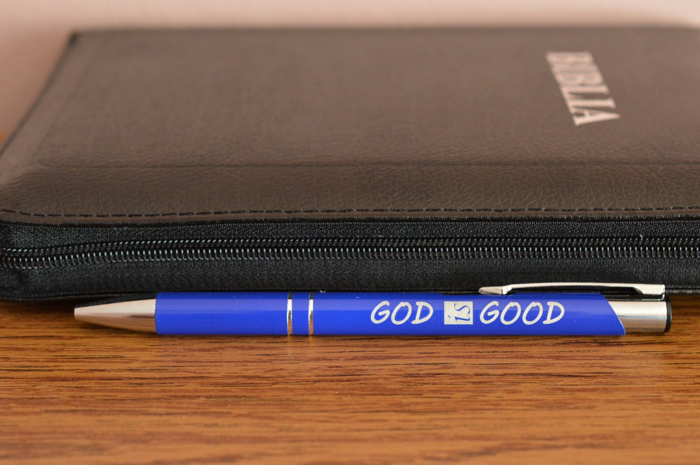 Pix cu mesaj crestin - God is good Pix cu mesaj crestin - God is good