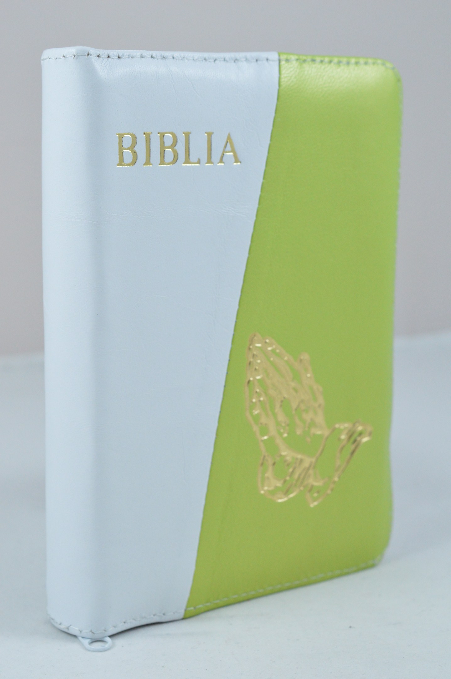 Biblie din piele, dimensiune mica, alb cu verde lime, fermoar, cuv. lui Isus in rosu [043 A]