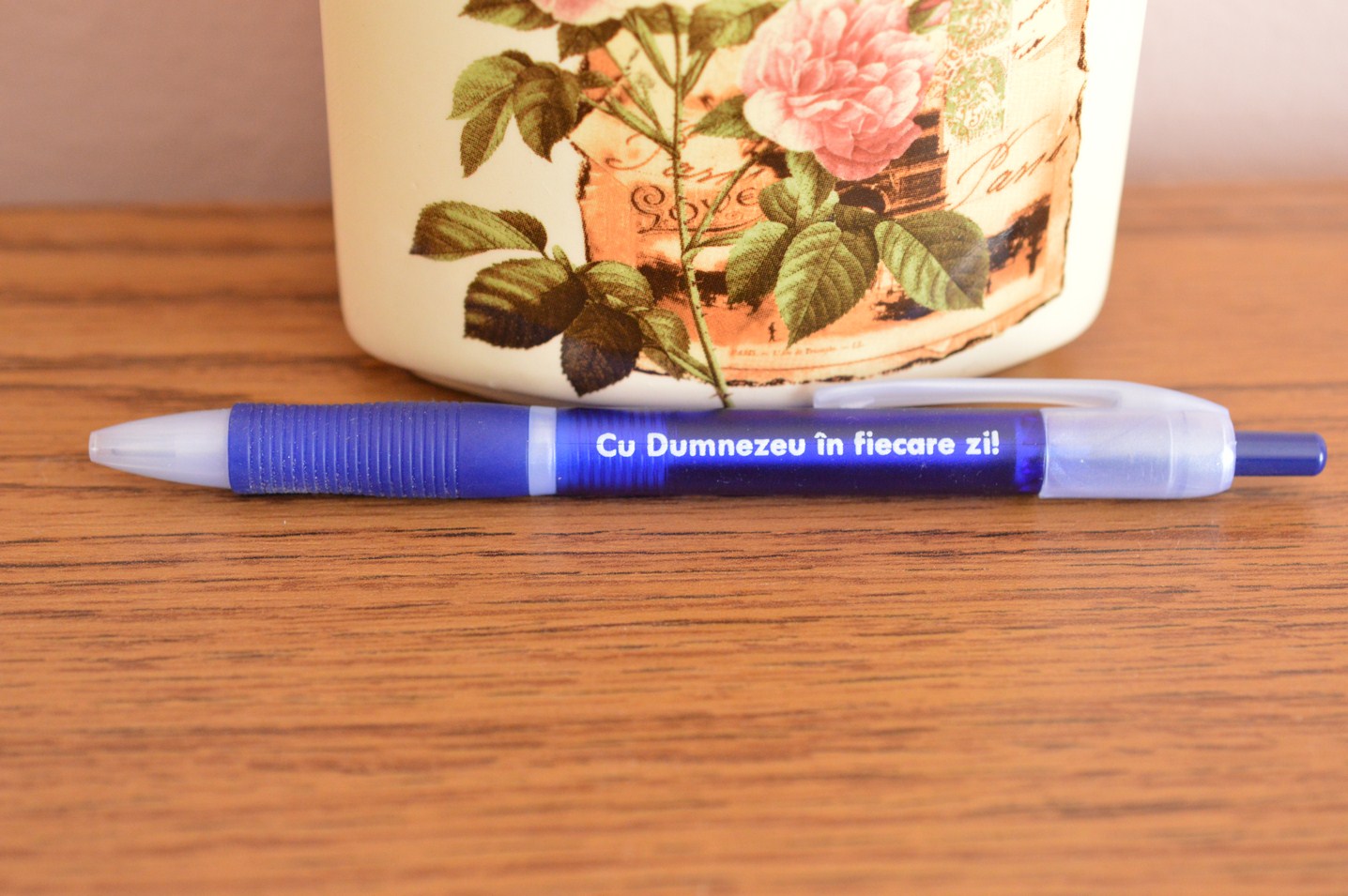 Pix cu mesaj crestin - Cu Dumnezeu in fiacare zi! Pix cu mesaj crestin - Cu Dumnezeu in fiacare zi!