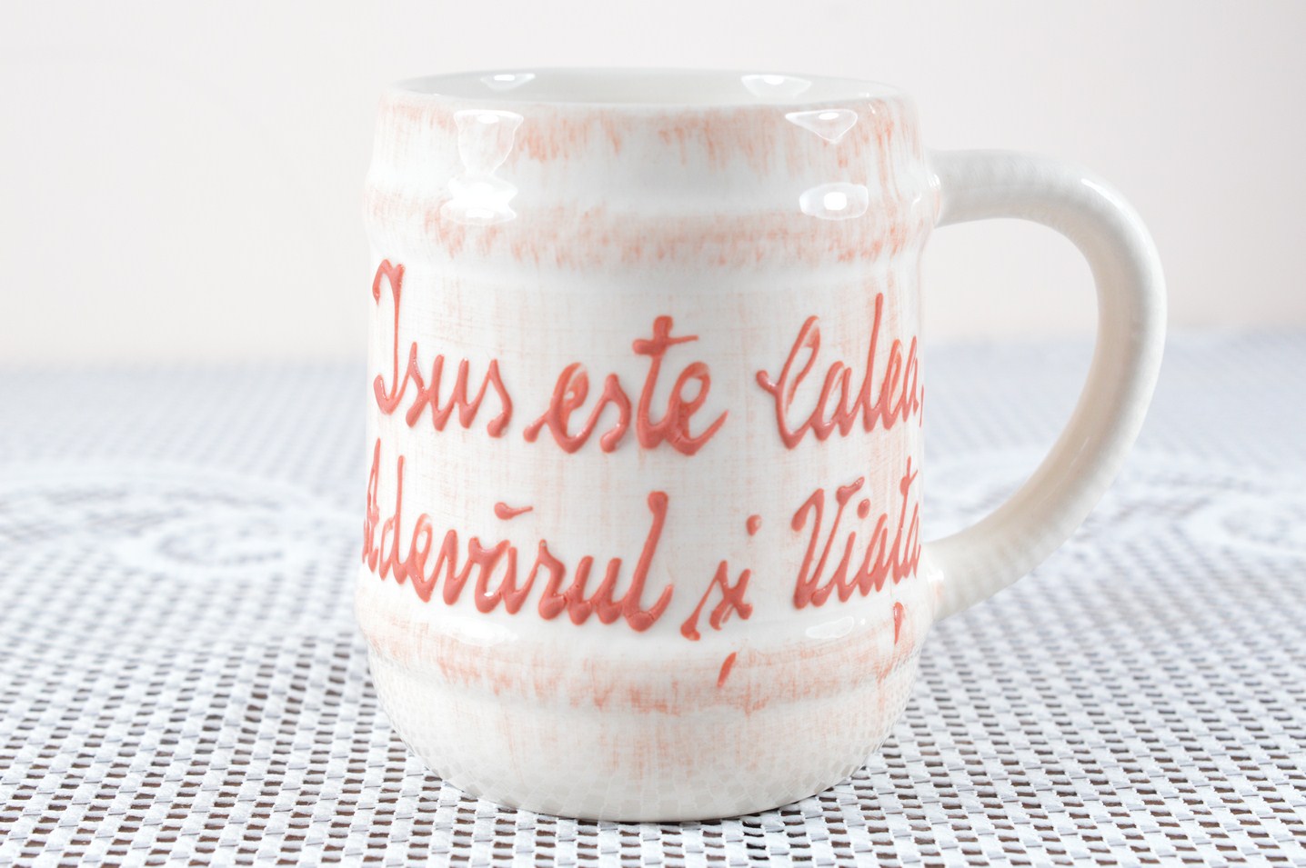 Cana cu mesaj crestin in relief - Isus este Calea, Adevarul si Viata (rosie)