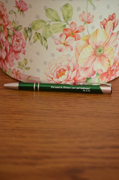 Pix cu mesaj crestin-Pot totul in Hristos! (verde ) Pix cu mesaj crestin-Pot totul in Hristos! (verde )