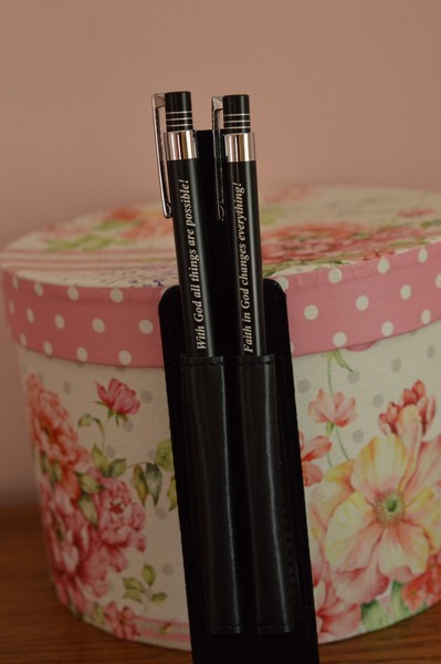 SET PIX SI CREION NEGRU SATINAT-faith in God/with Good all things SET PIX SI CREION NEGRU SATINAT-faith in God/with Good all things