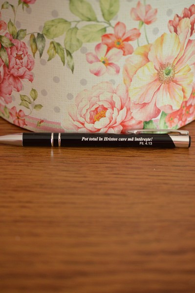 Pix cu mesaj crestin-Pot totul in Hristos! (negru ) Pix cu mesaj crestin-Pot totul in Hristos! (negru )