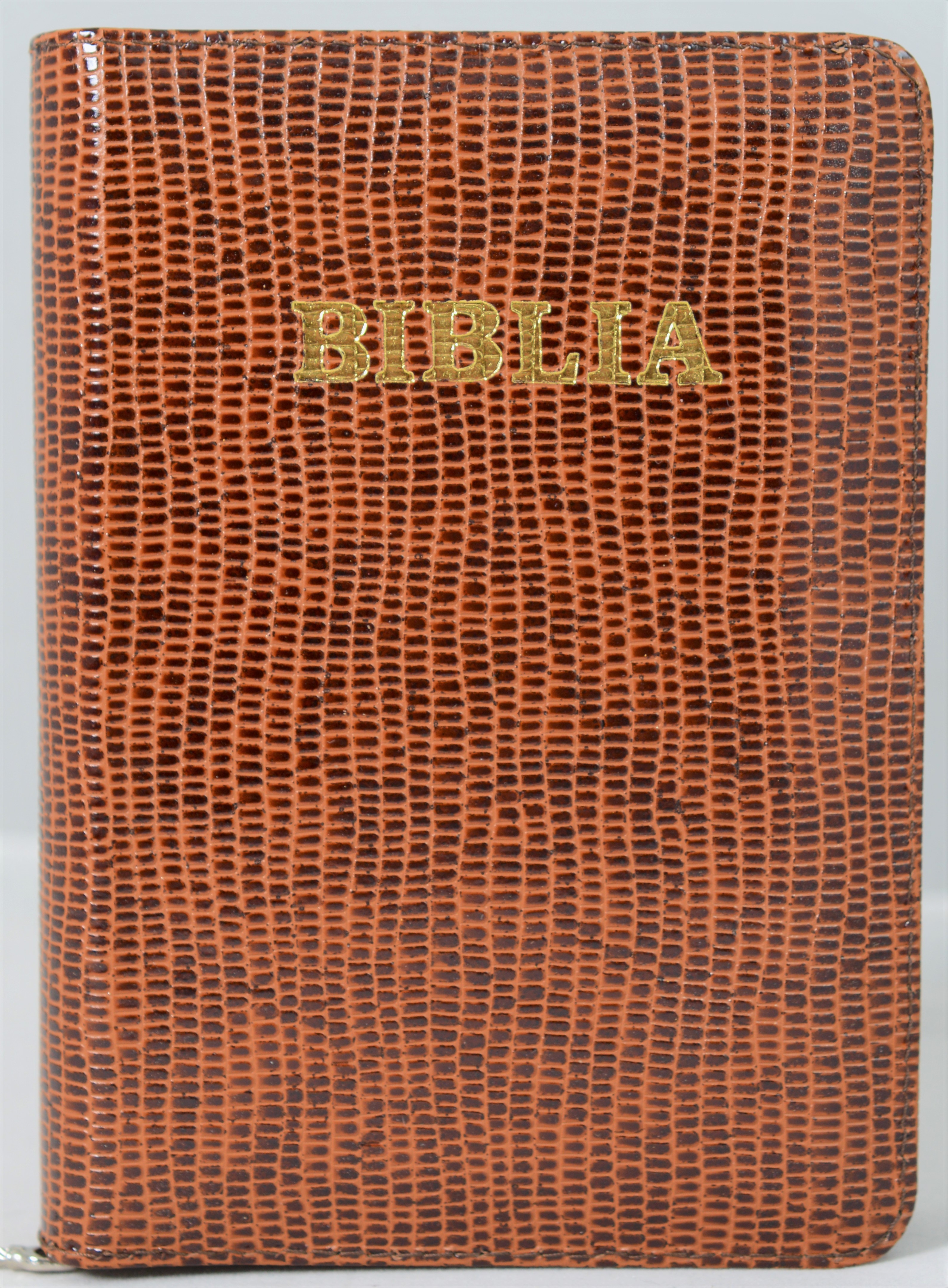 Biblie din piele, mica, maro texturat, fermoar, margini albe, cuv. lui Isus in rosu [043 PF]