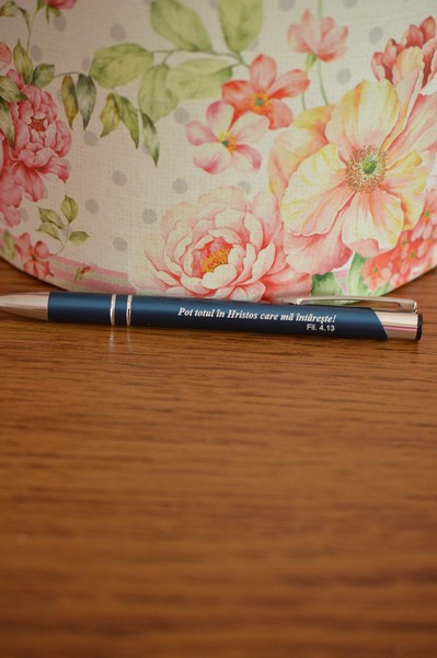 Pix cu mesaj crestin-Pot totul in Hristos! (albastru ) Pix cu mesaj crestin-Pot totul in Hristos! (albastru )