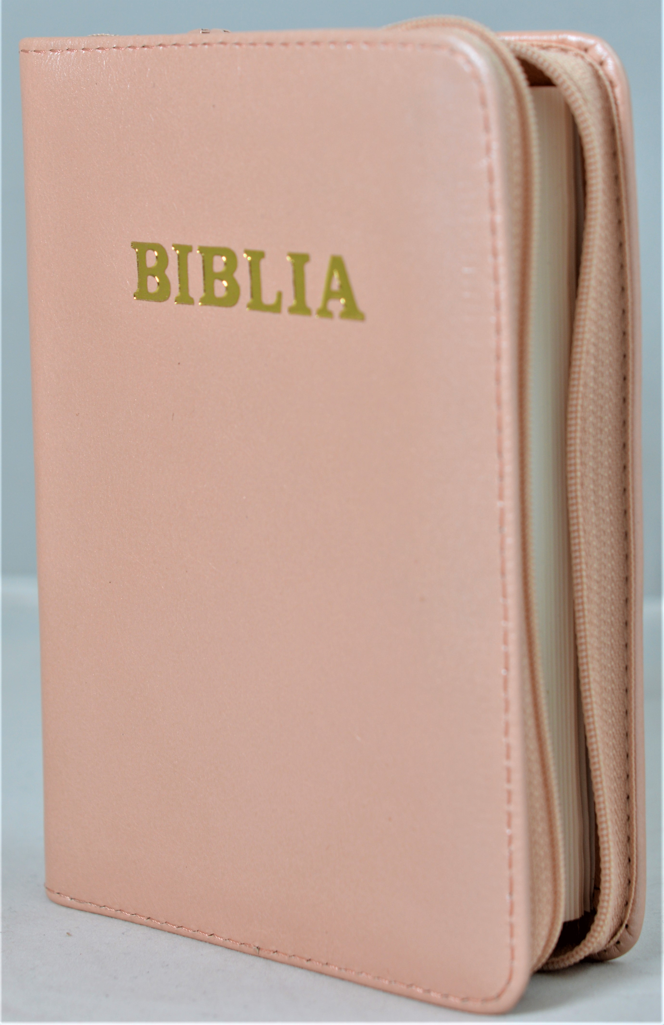 Biblie din piele, mica, nuanta roz sidefat, fermoar, margini albe, cuv. lui Isus in rosu [043 PF]