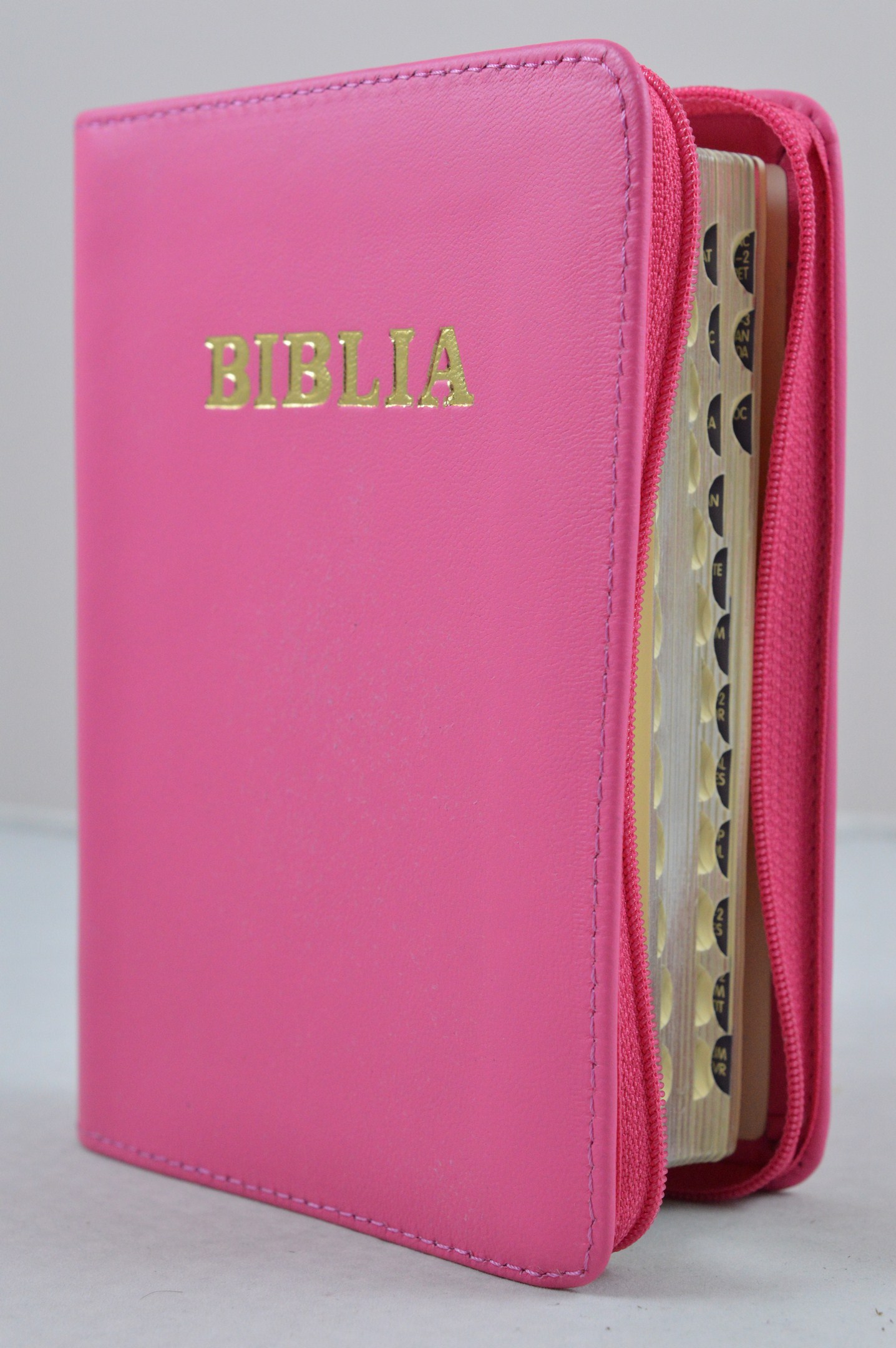 Biblia format mic, din piele, culoare roz bombon, index, fermoar, margini aurii, cuv. lui Isus in rosu [047 PFI]