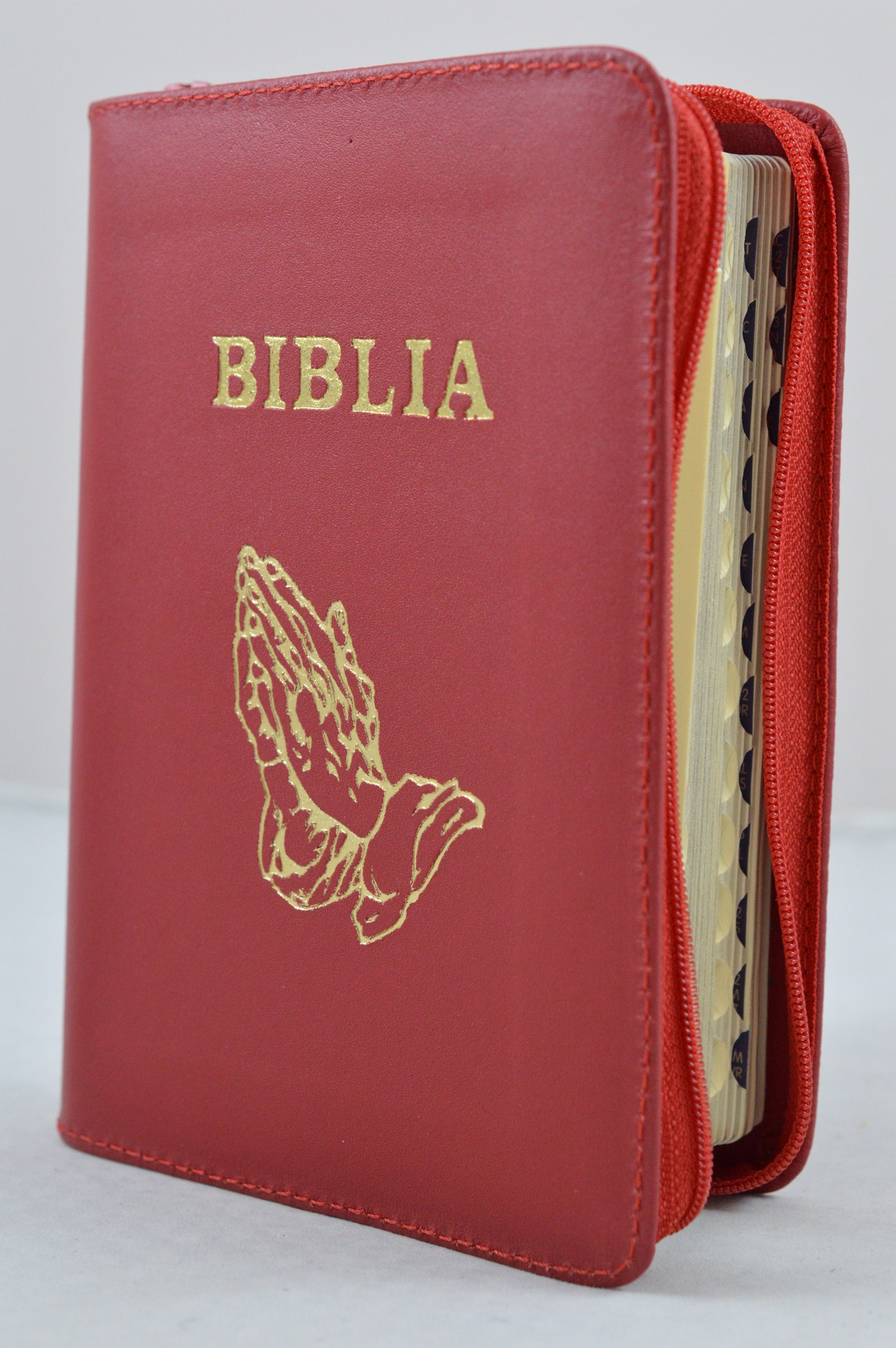 Biblia format mic, din piele, culoare rosie, index, fermoar, margini aurii, cu maini in ruga cuv. lui Isus in rosu [047 PFI]