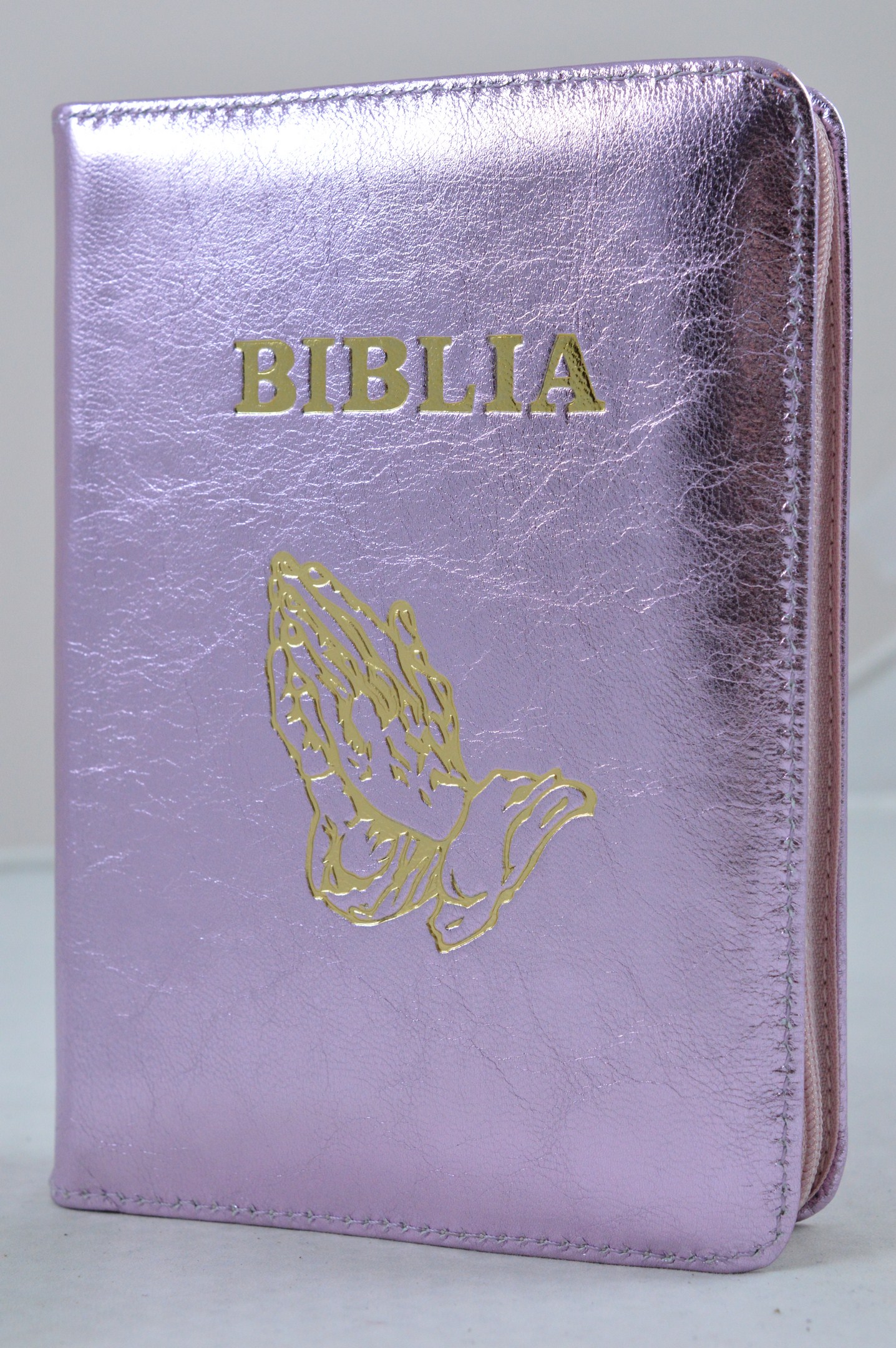 Biblie din piele, dimensiune, roz deschis sidefat, fermoar, simbol maini in ruga, cuv. lui Isus in rosu [043 A]