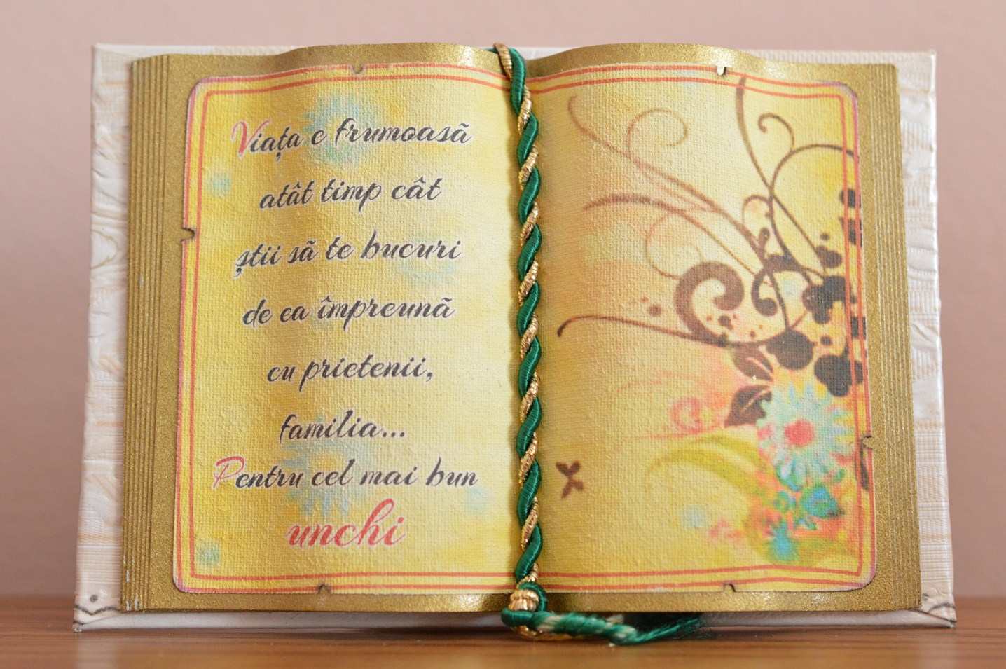 Carte decorativa - Viata e frumoasa...(10x14 cm) Carte decorativa - Viata e frumoasa...(10x14 cm)