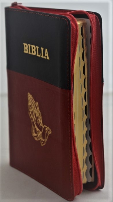 Biblie din piele, marime medie, culoare negru cu rosu , simbol maini in rugaciune, fermoar, index, margini aurii, [SB 057 PFI]
