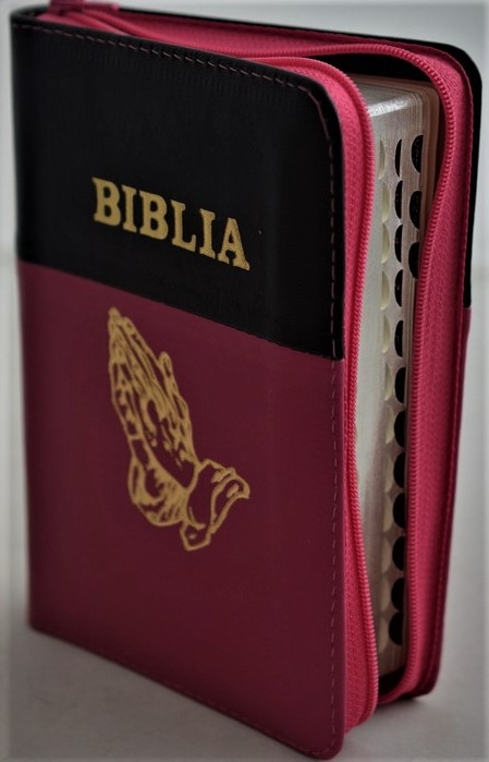 Biblia format mic, din piele, culoare negru-magenta, index, fermoar, margini argintii, simbolul maini, cuv. lui Isus in rosu [047 PFI]