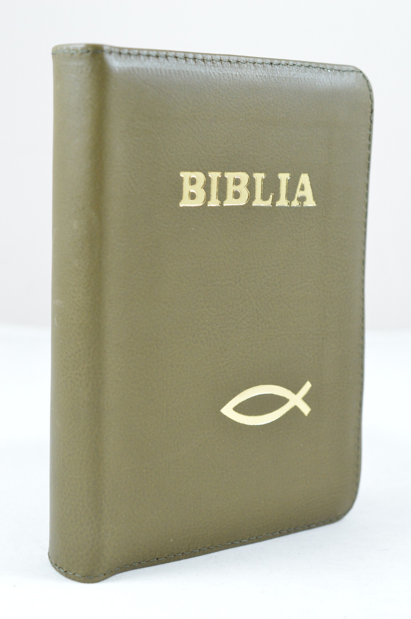 Biblie din piele, dimensiune mica,verde kaki, fermoar, simbol peste, cuv. lui Isus in rosu [043 A]