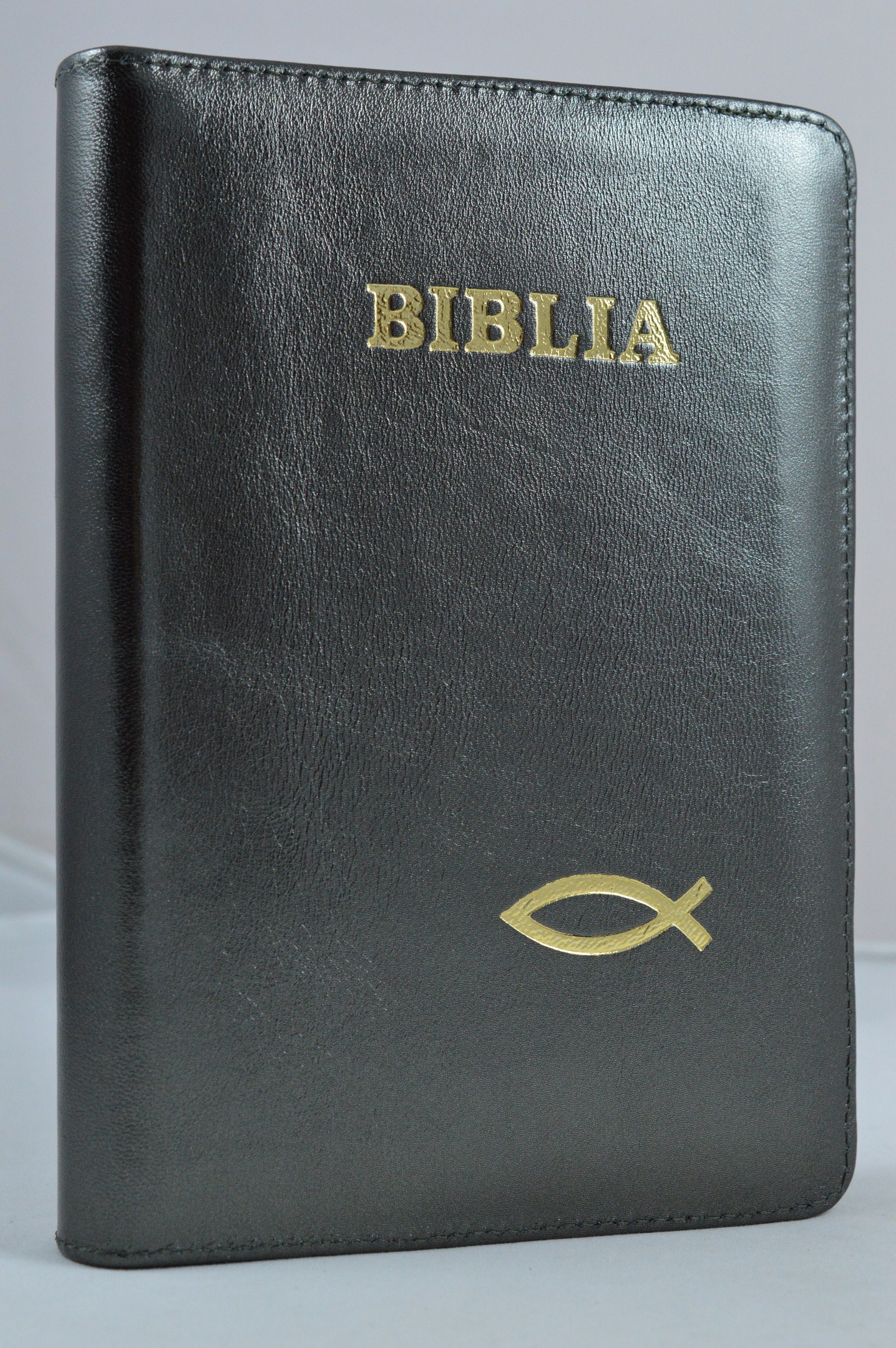 Biblia din piele, medie,kaki cu peste, fermoar, aurita, cuv. lui Isus cu rosu [052]