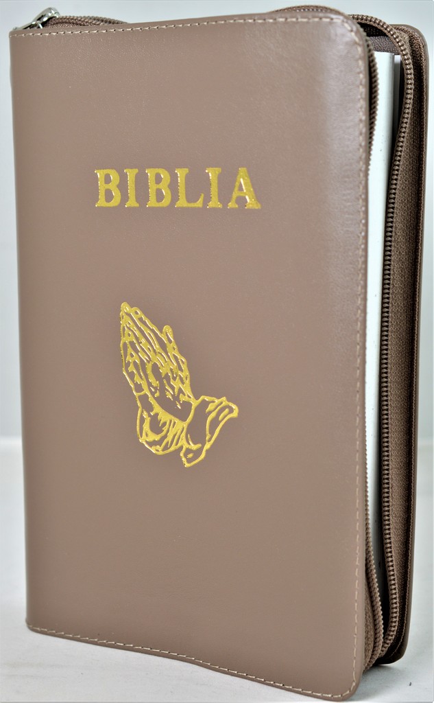 Szent Biblia - forditotta Karoli Gaspar (Biblia in lb. maghiara, marime medie, piele, kaki, simbol maini in ruga, fermoar) Szent Biblia - forditotta Karoli Gaspar (Biblia in lb. maghiara, marime medie, piele, kaki, simbol maini in ruga, fermoar)